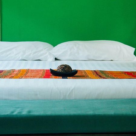Easy Time Resort Laem Sai Beach Luaran gambar