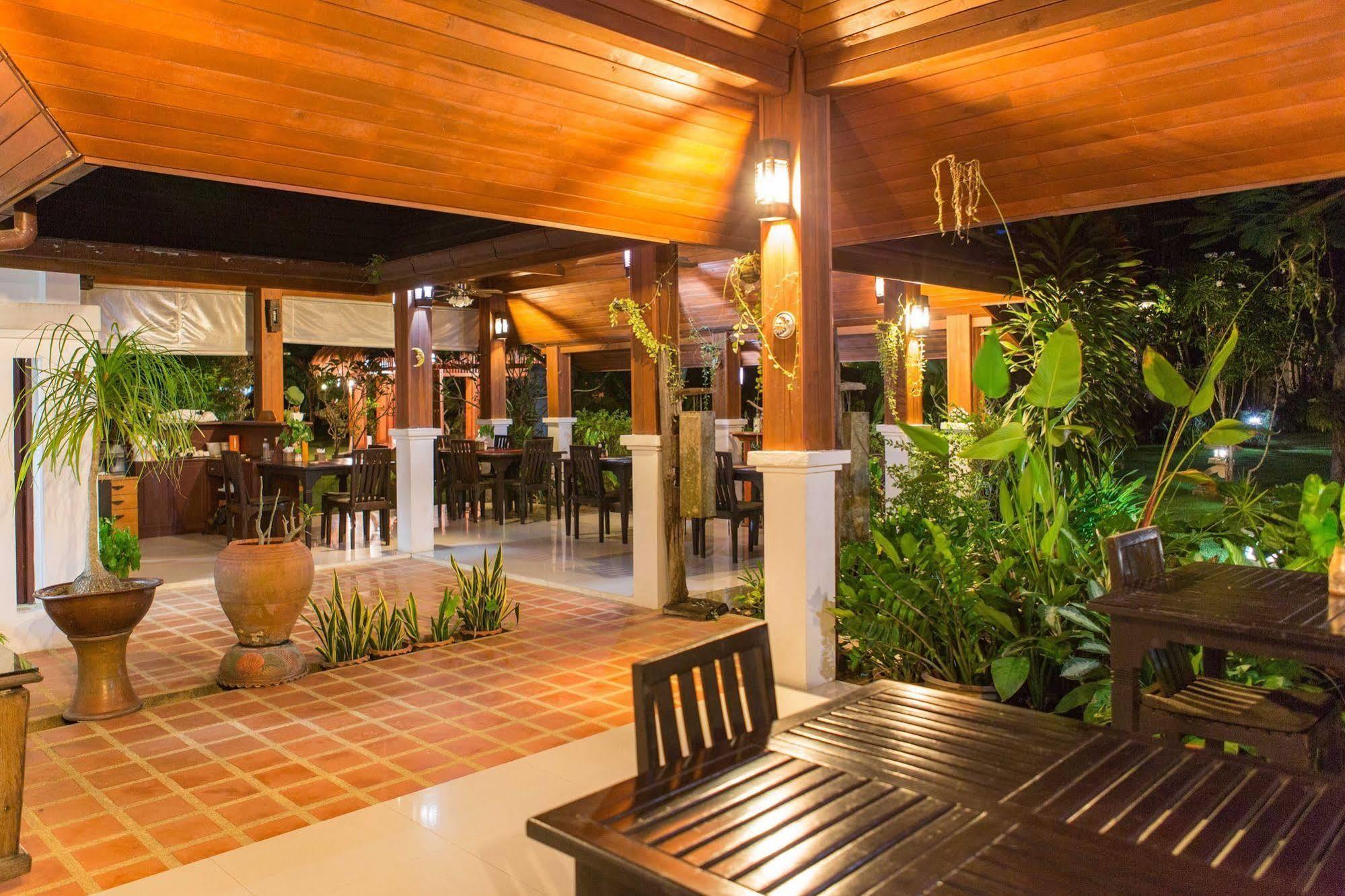 Easy Time Resort Laem Sai Beach Luaran gambar