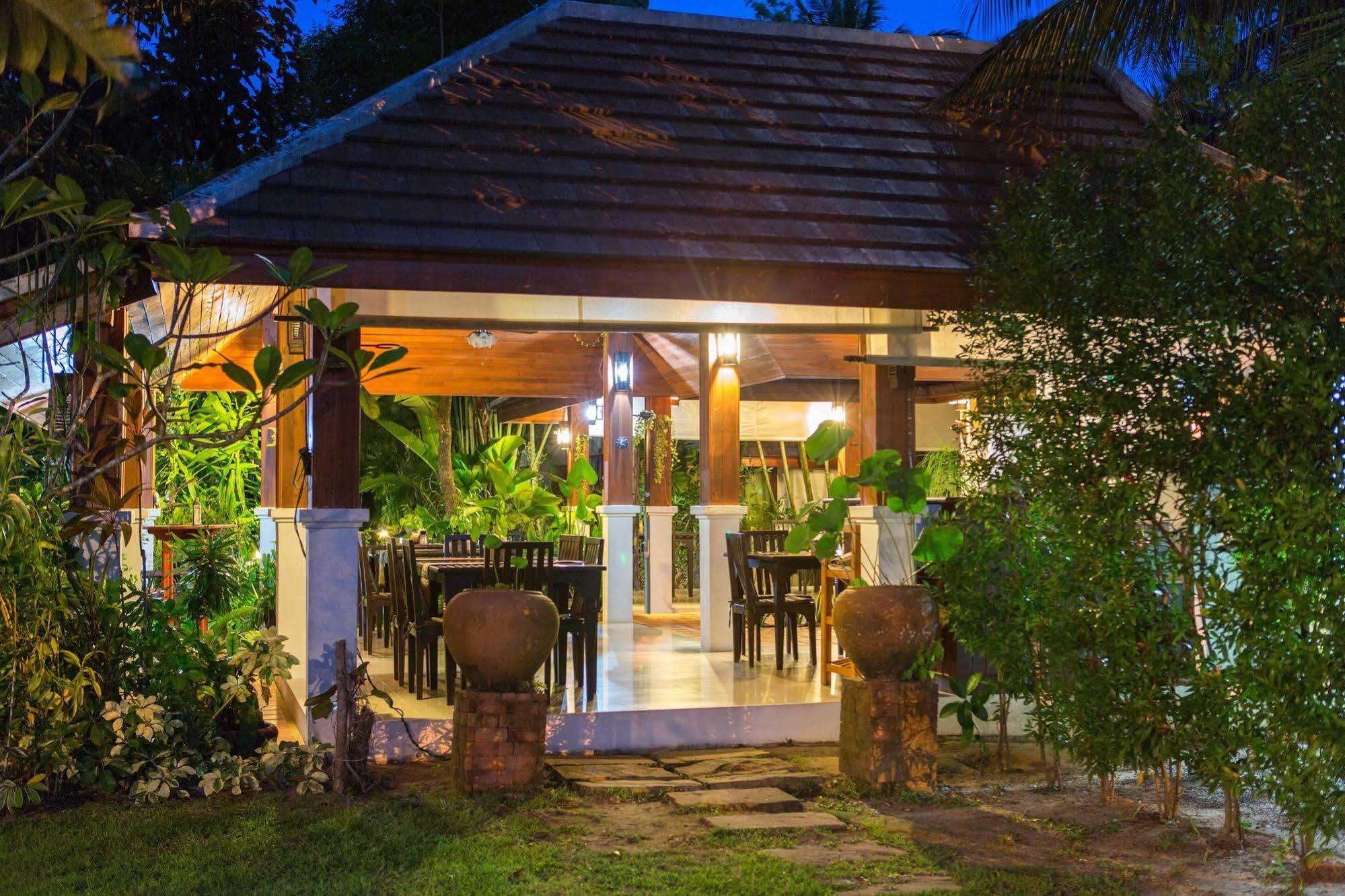 Easy Time Resort Laem Sai Beach Luaran gambar